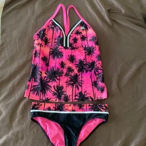Girls 2 piece swimsuit